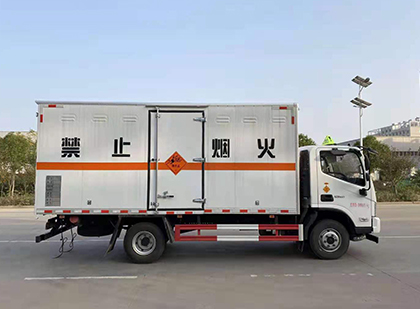 林芝爆破器材运输车
