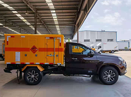 林芝爆破器材运输车